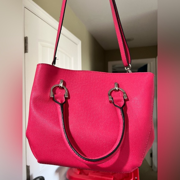 London Fog Handbags - Pink London Fog purse bag tote